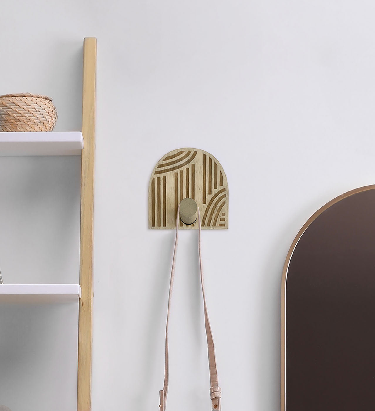 Bend: Birdie Decorative Wood Wall Hook